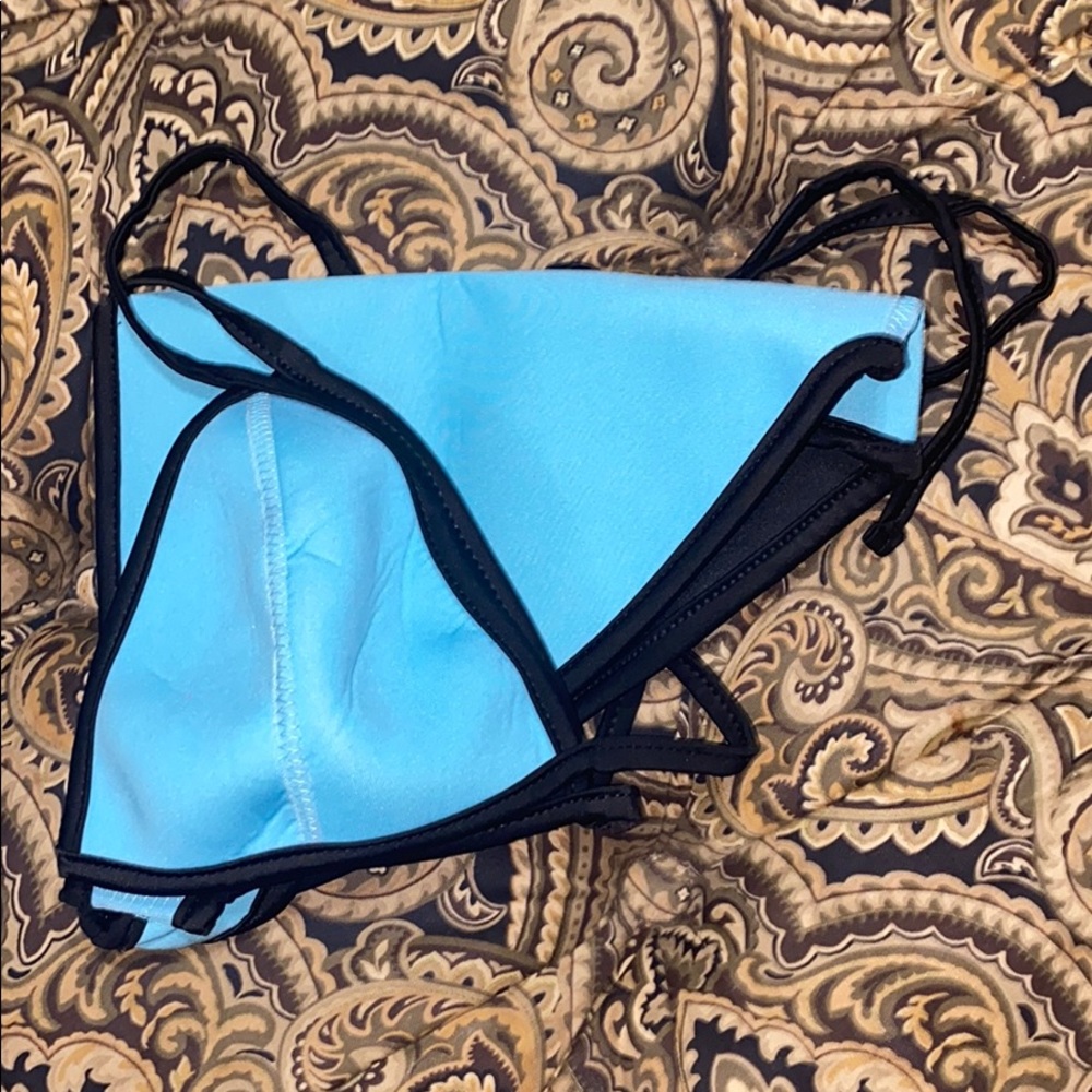 🌟GORGEOUS SKY BLUE NEOPRENE INSPIRED BIKINI 👙 - Picture 6 of 7